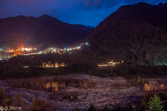 ושישט בלילה