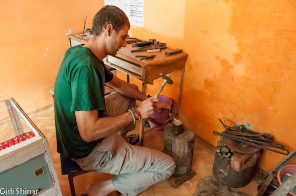 סדנת צורפות באגסו