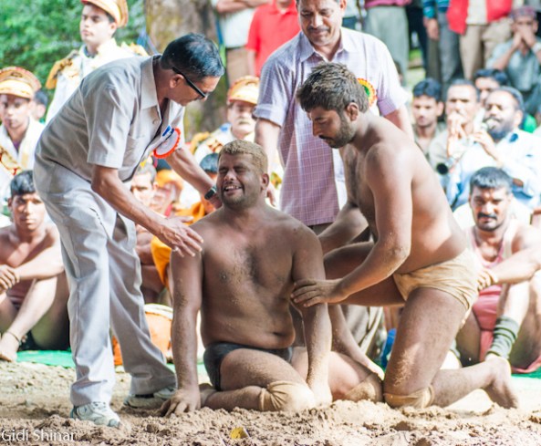 האבקות הודית במקלוד גאנג'