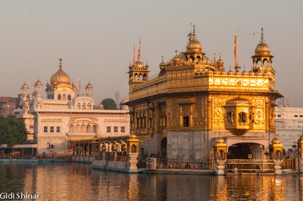 מקדש הזהב אמריצר